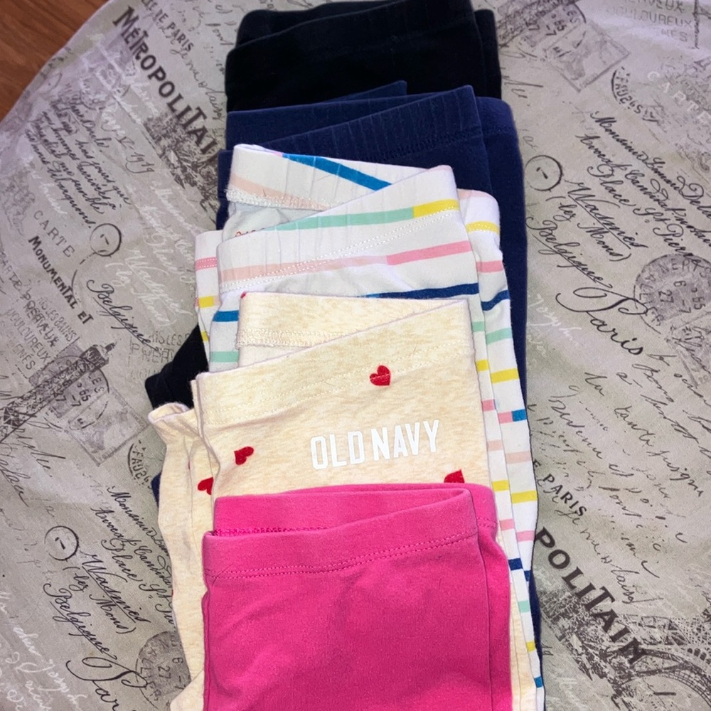 5 pack of leggings different brands, see pics size 7/8